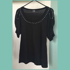 Embellished sleeve shirt 🖤